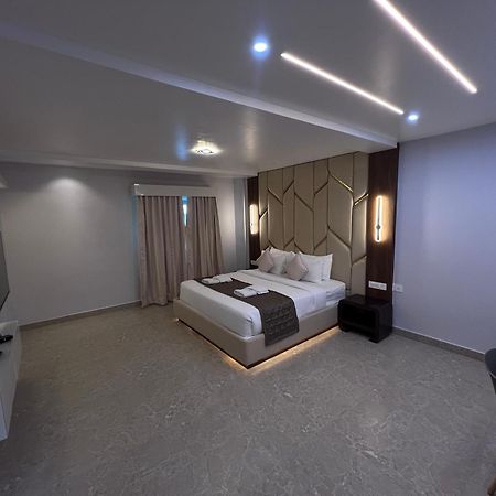 Silver Stone Park Resort, Kovilpatti ภายนอก รูปภาพ