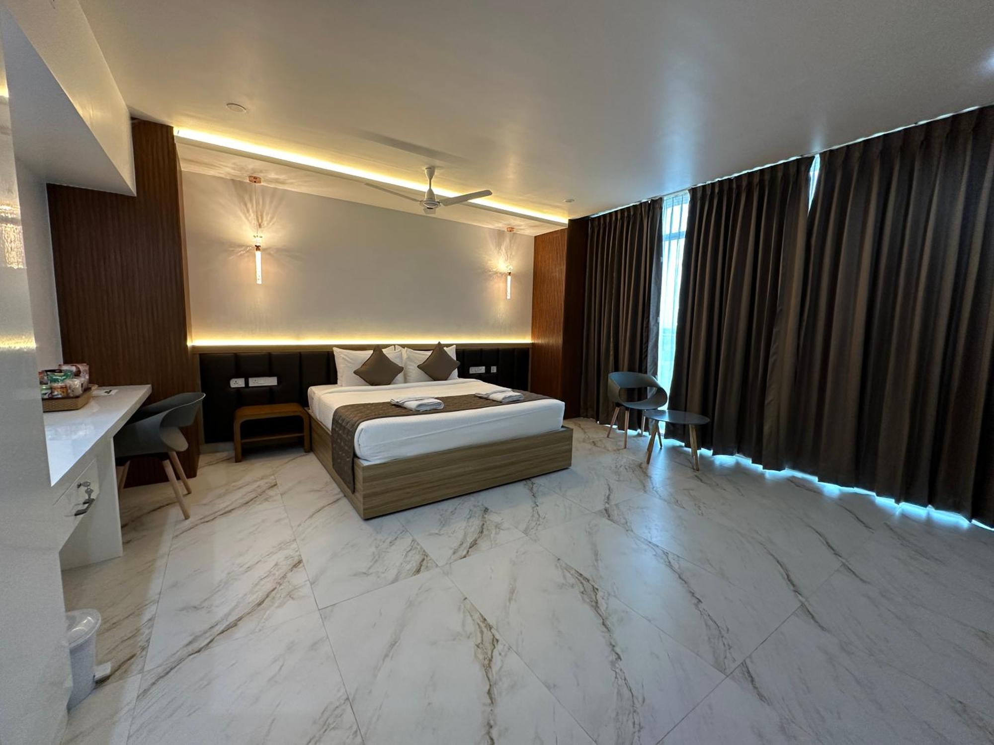 Silver Stone Park Resort, Kovilpatti ภายนอก รูปภาพ