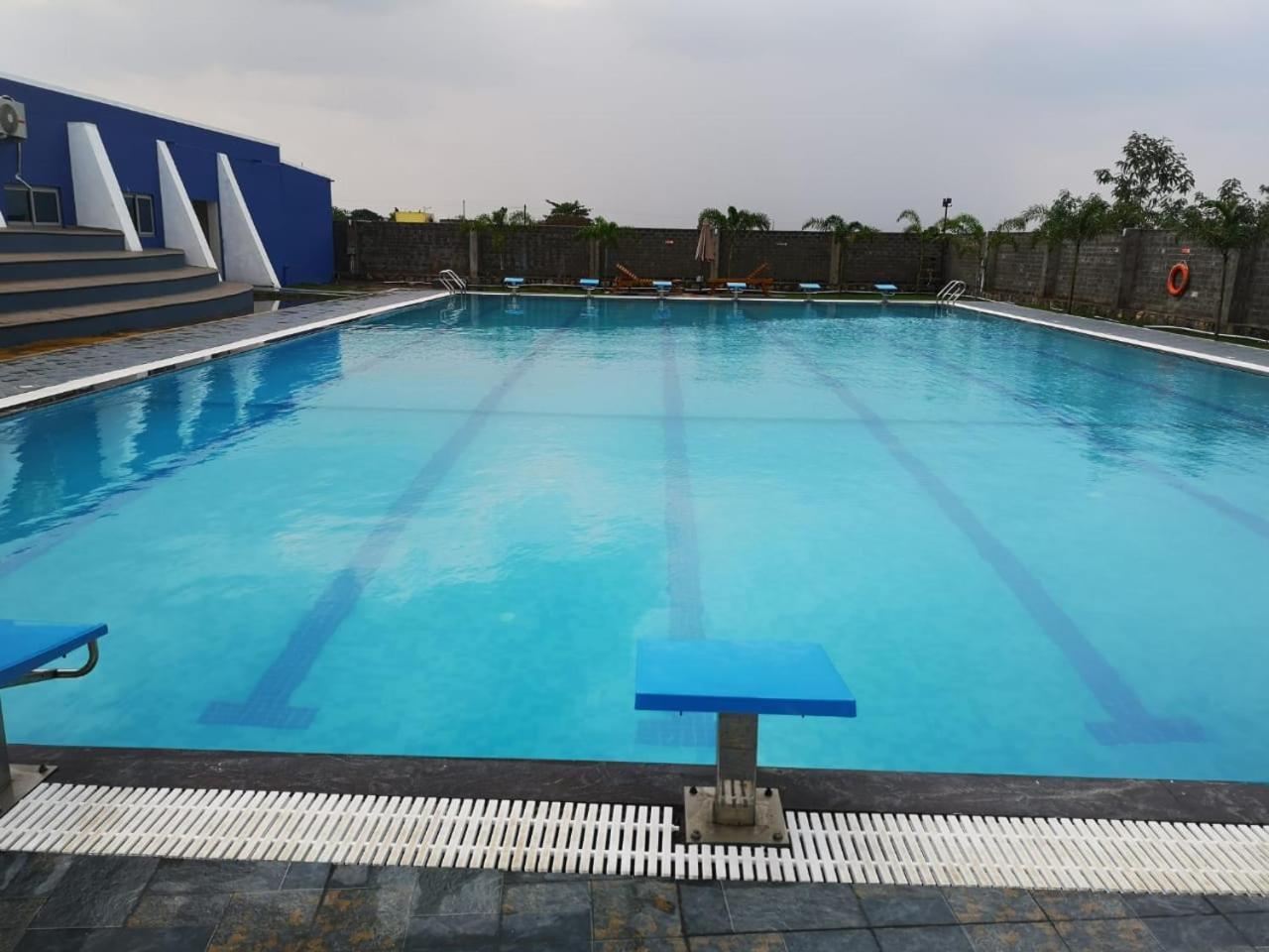 Silver Stone Park Resort, Kovilpatti ภายนอก รูปภาพ